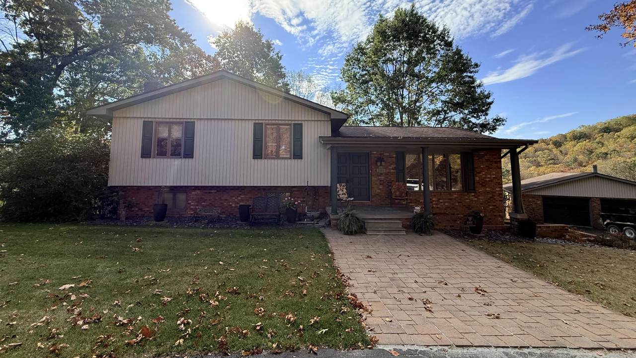 1001 Hilltop Dr - Photo 1