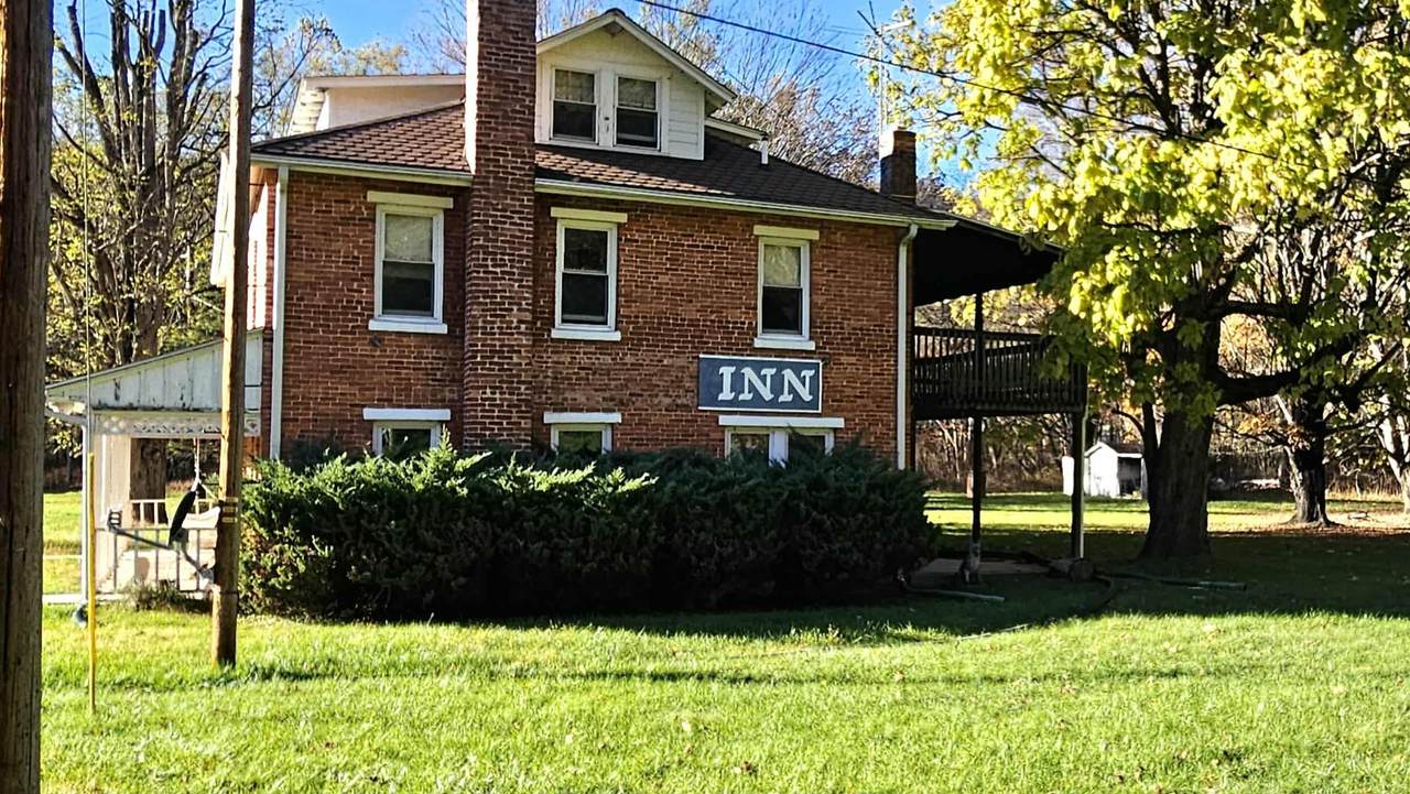 32 1st Ave - Photo 1