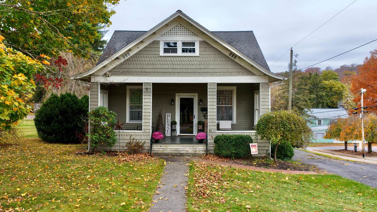 141 Walnut St - Photo 1