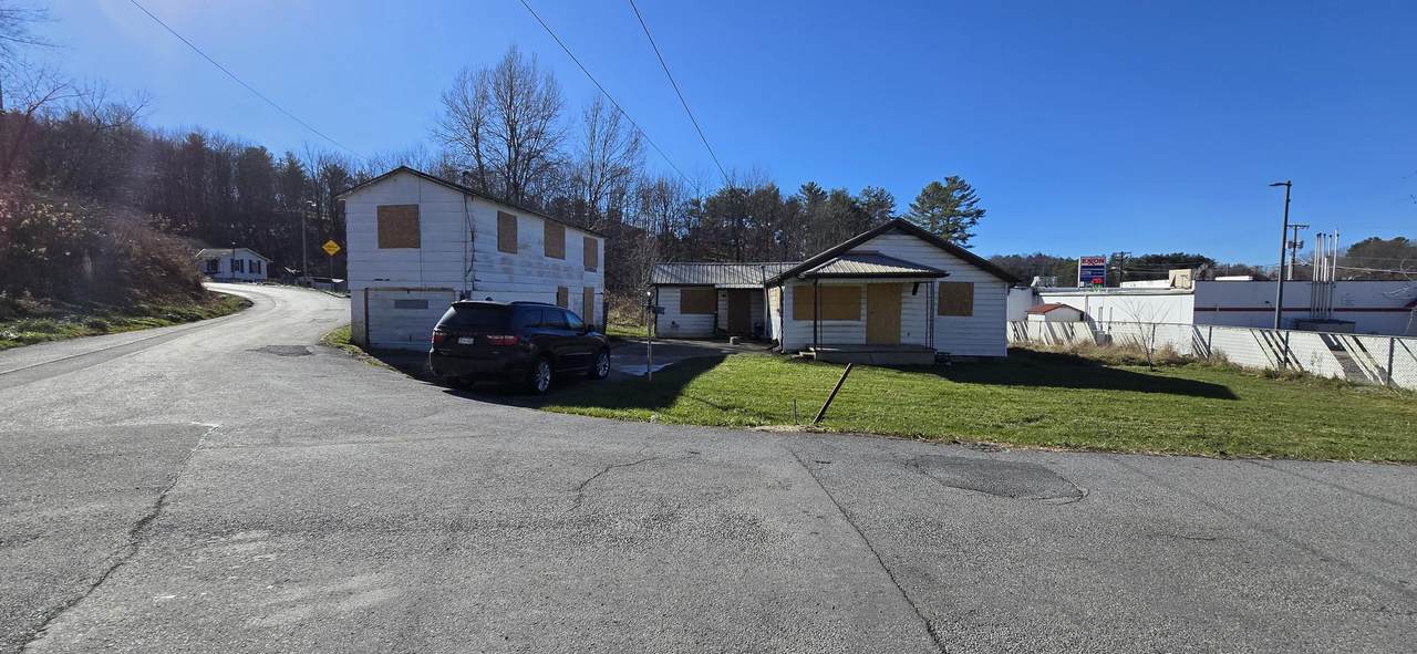 110 Dominion Dr - Photo 1