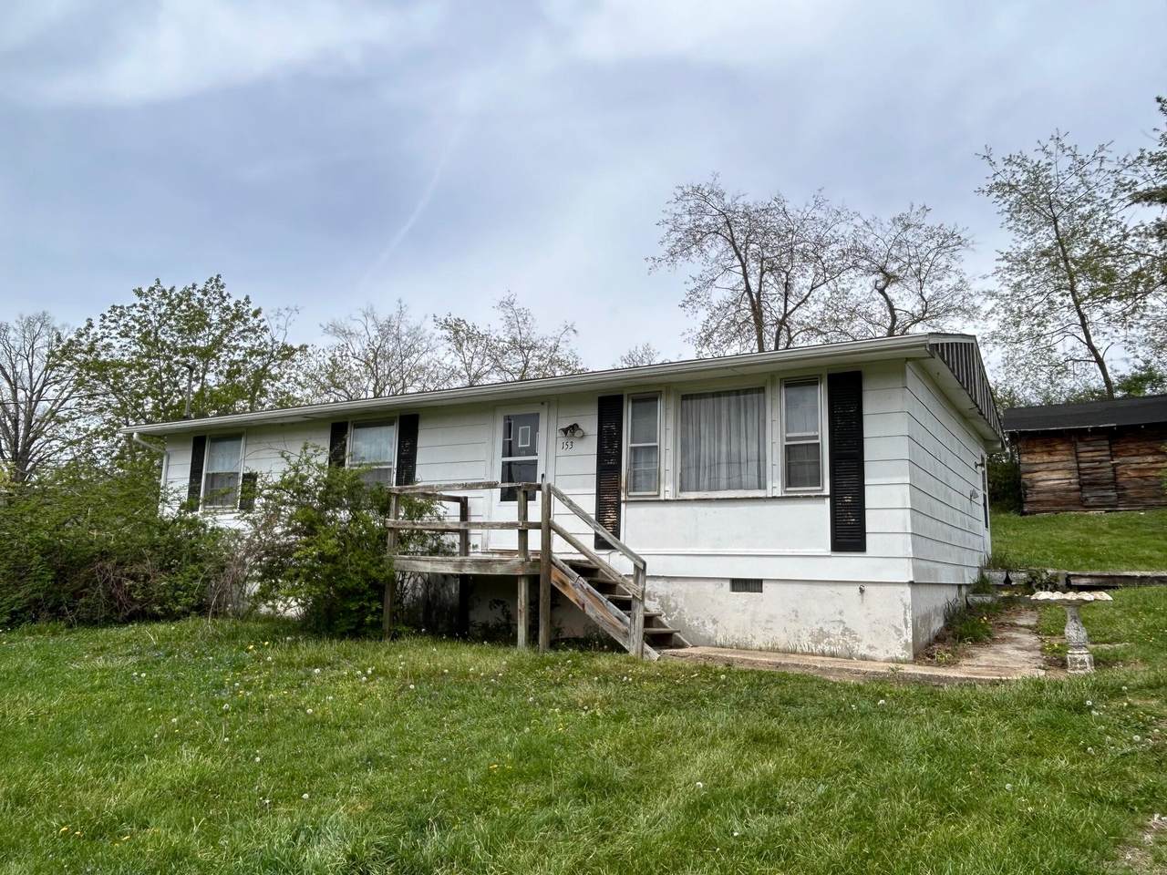 153 Weiss Ln - Photo 1