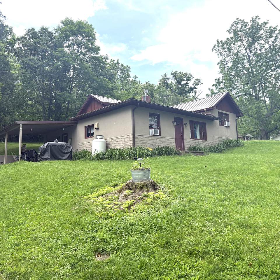 48 Payne Ave - Photo 1