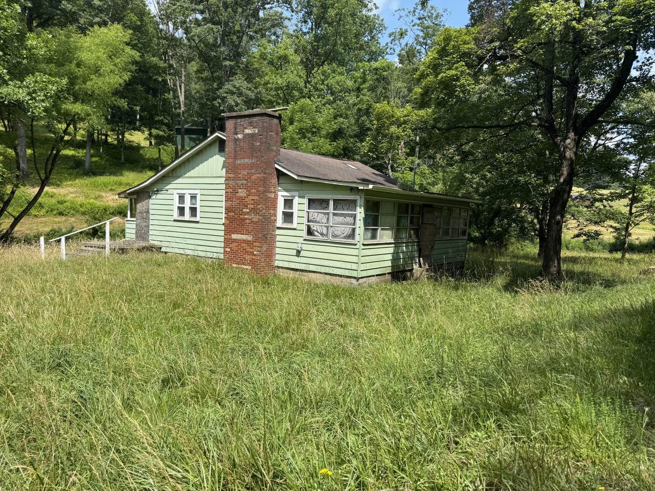 5298 Leivasy Rd - Photo 1