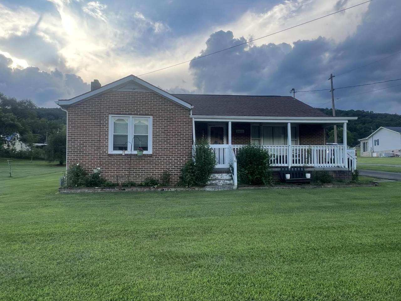 2415 Seneca Trail S. - Photo 1