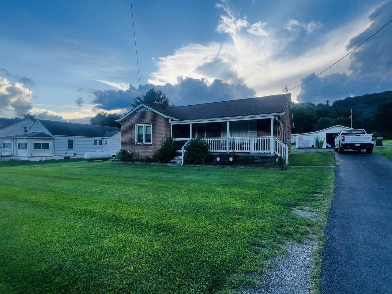 https://bt-photos.global.ssl.fastly.net/greenbrier/1280_boomver_1_25-838-2.jpg