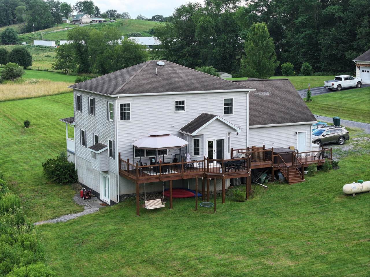 https://bt-photos.global.ssl.fastly.net/greenbrier/1280_boomver_2_25-852-2.jpg