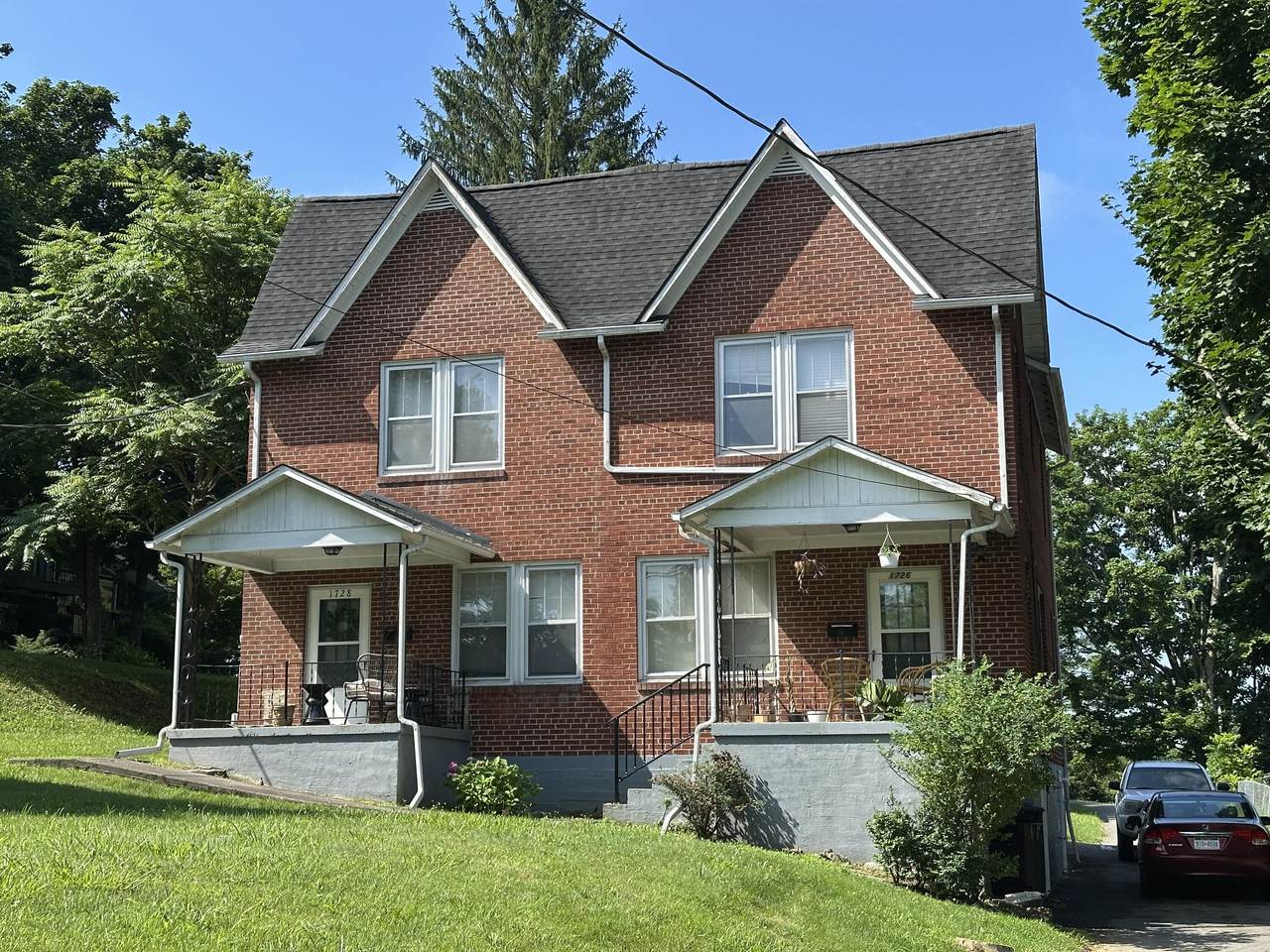 1726 Washington St - Photo 1