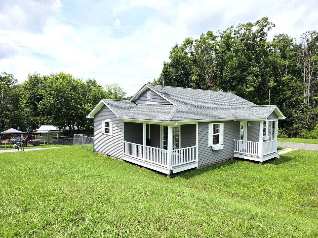 https://bt-photos.global.ssl.fastly.net/greenbrier/1280_boomver_1_25-909-2.jpg
