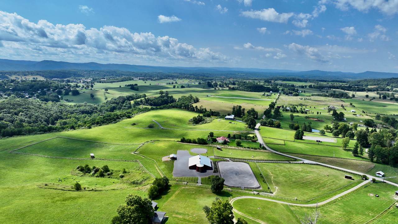 https://bt-photos.global.ssl.fastly.net/greenbrier/1280_boomver_1_25-915-2.jpg