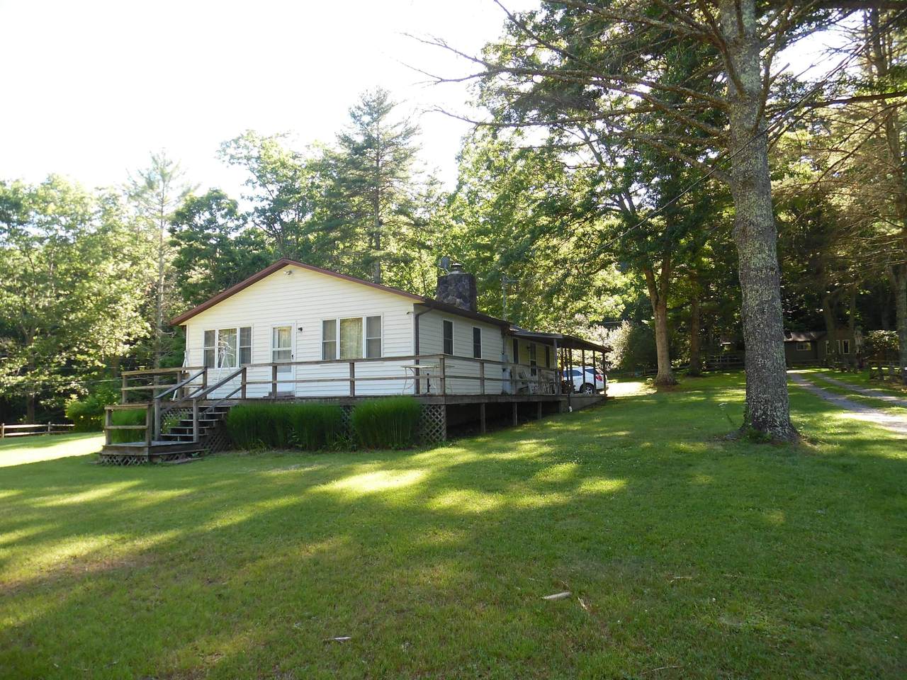 https://bt-photos.global.ssl.fastly.net/greenbrier/1280_boomver_1_25-916-2.jpg