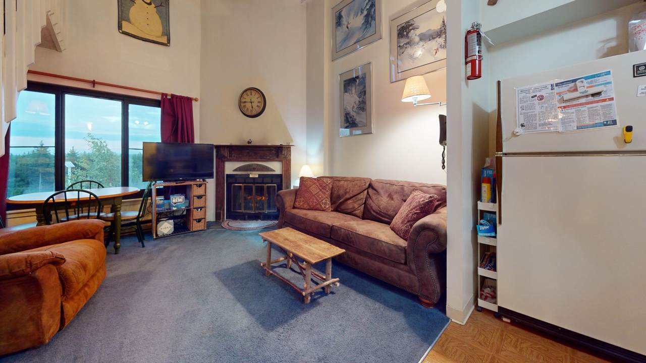 5215 862 Silver Creek Pkwy - Photo 1