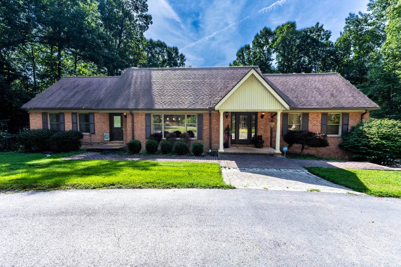 310 Chestnut Hill Rd - Photo 1