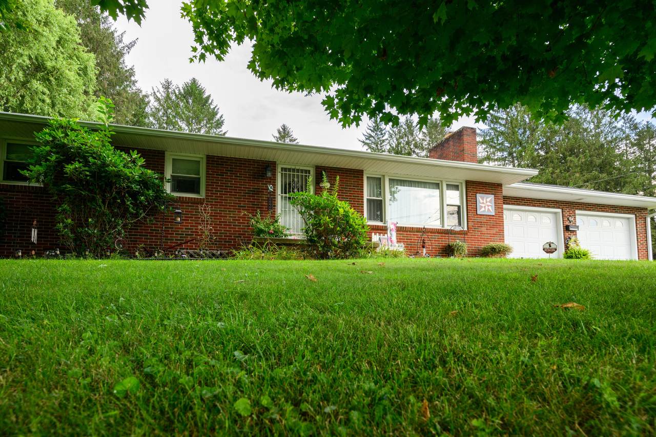 154 Ann Ave - Photo 1