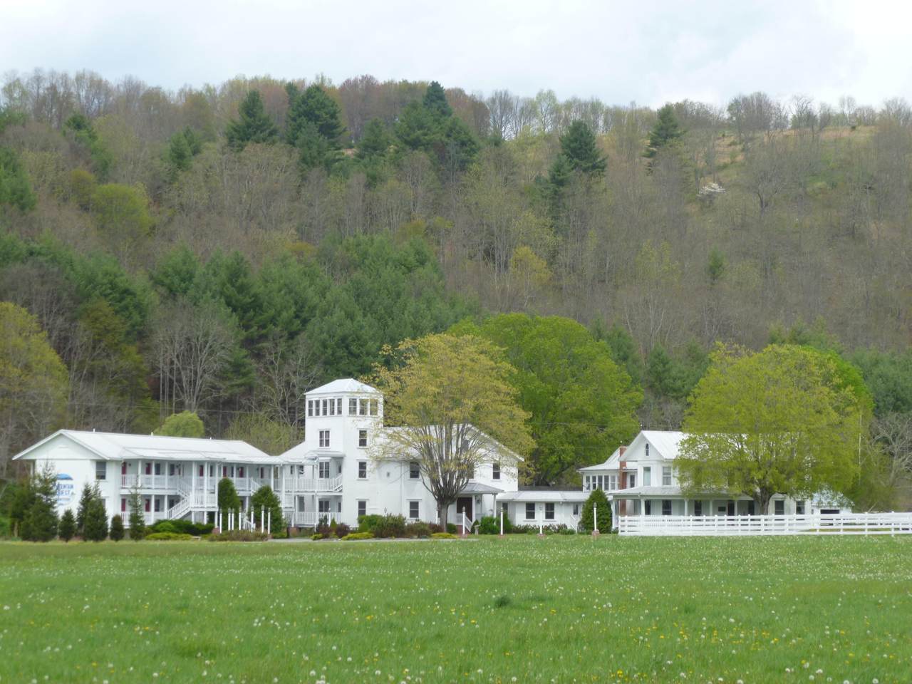 303 Mountain Quest Ln - Photo 1