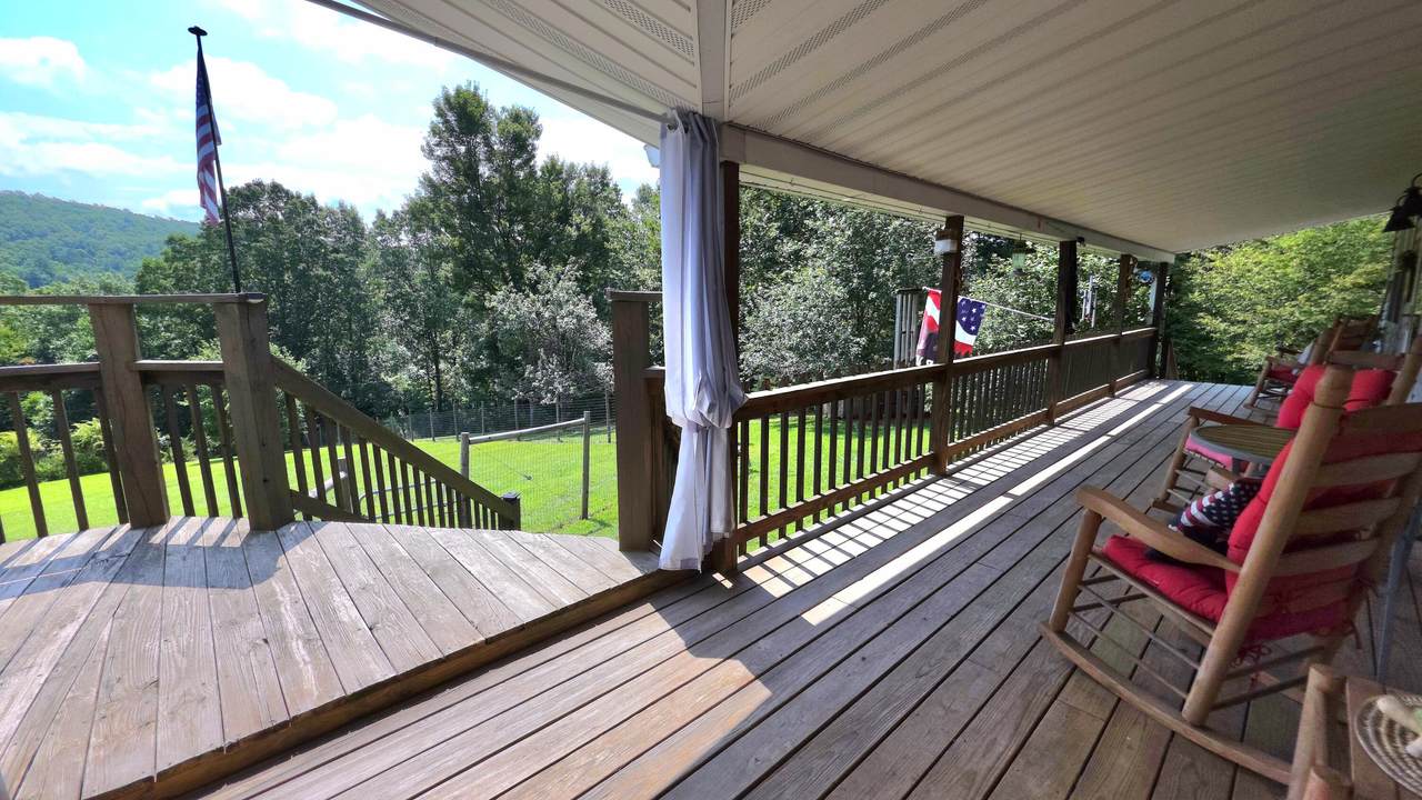https://bt-photos.global.ssl.fastly.net/greenbrier/1280_boomver_1_26-1053-2.jpg