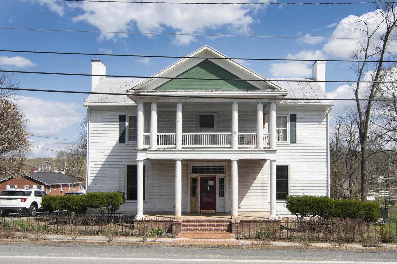 540 Main St - Photo 1