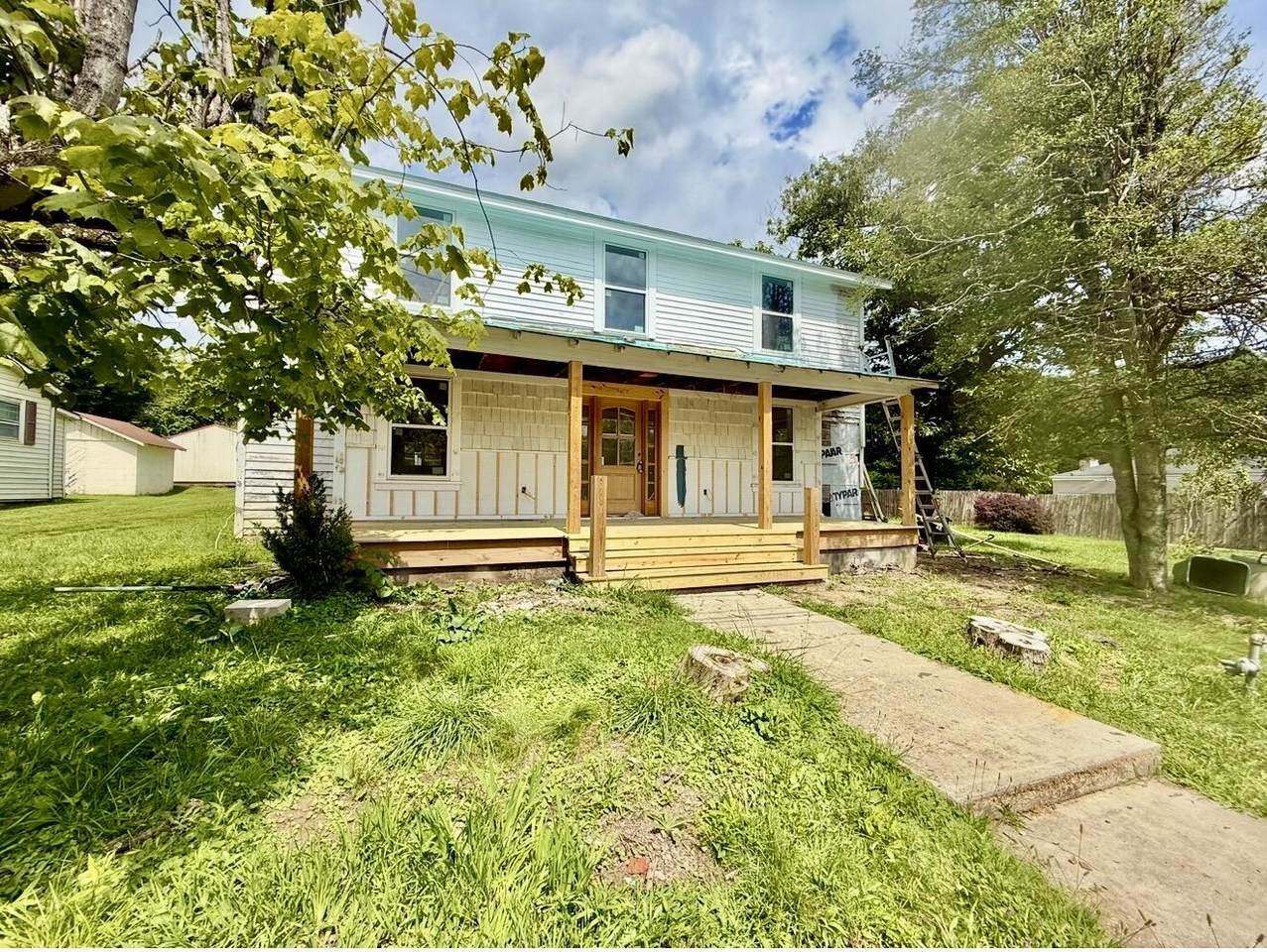 133 Maple - Photo 1