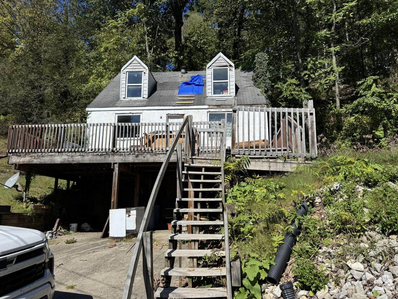 557 Burlew Dr - Photo 1