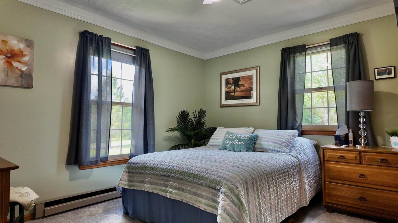 https://bt-photos.global.ssl.fastly.net/greenbrier/1280_boomver_1_26-1100-2.jpg