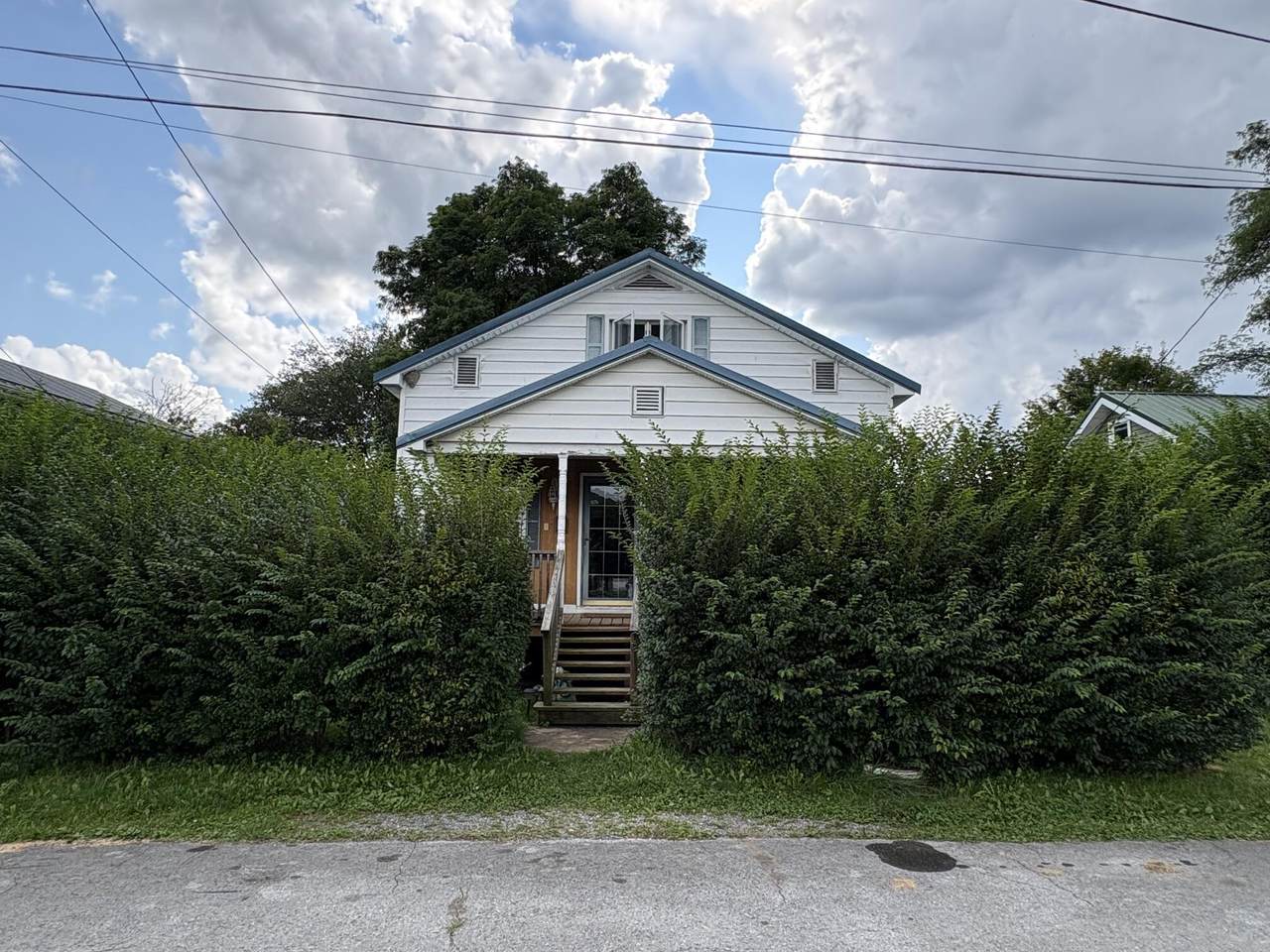 184 5th St - Photo 1