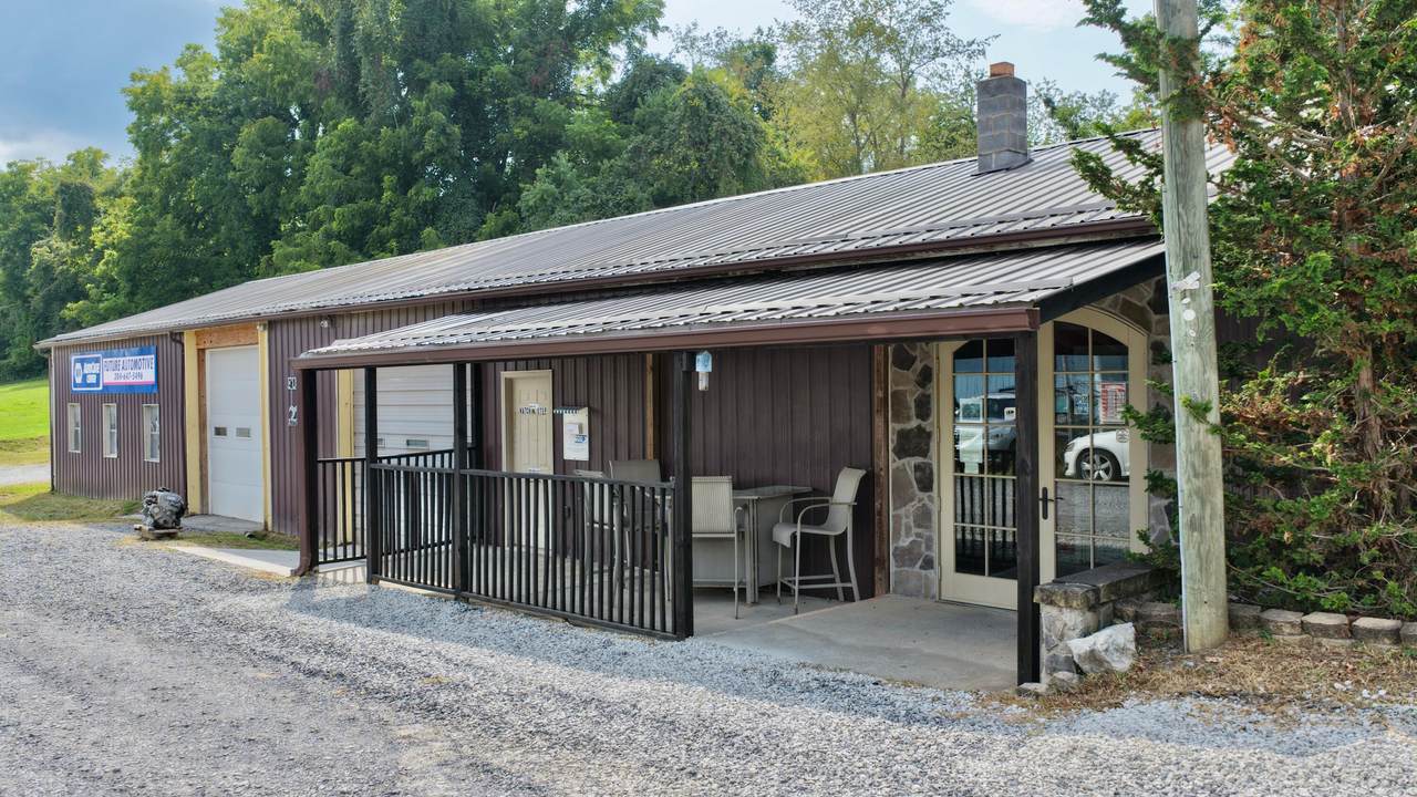 315 Perrine Circle - Photo 1