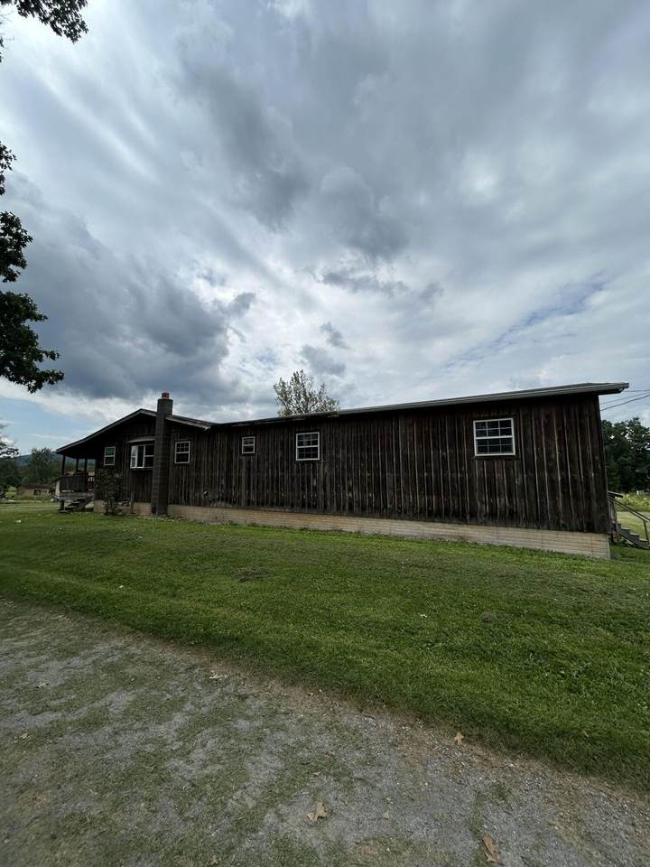 https://bt-photos.global.ssl.fastly.net/greenbrier/1280_boomver_1_26-1143-2.jpg