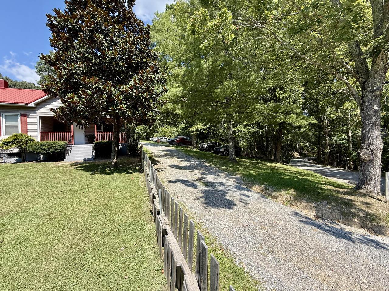 https://bt-photos.global.ssl.fastly.net/greenbrier/1280_boomver_1_26-1156-2.jpg