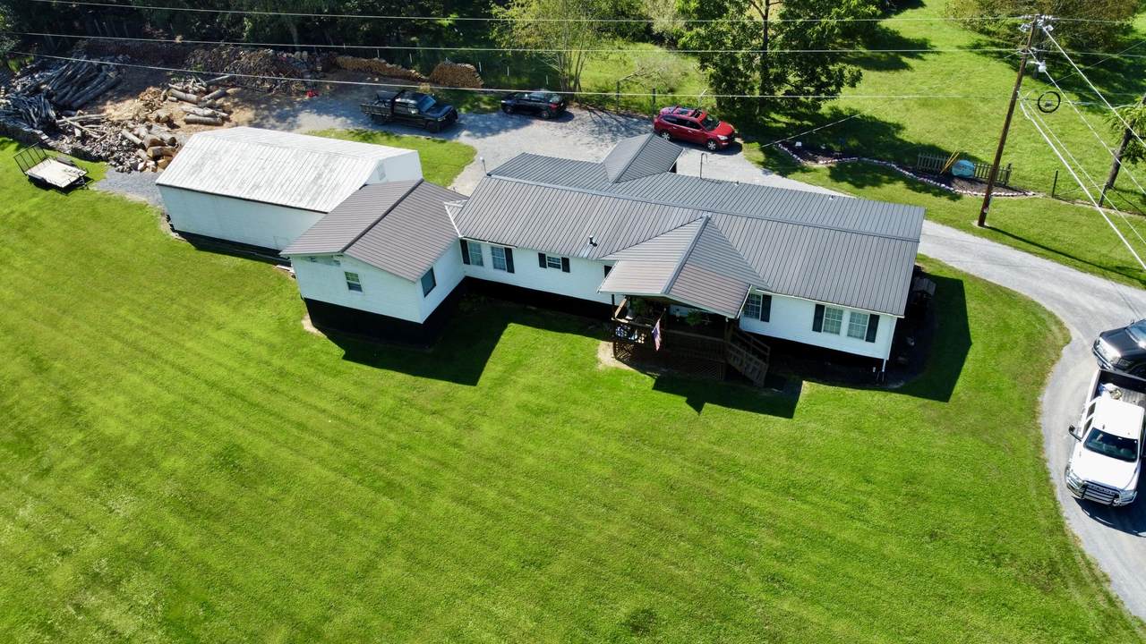 688 Anderson Rd - Photo 1