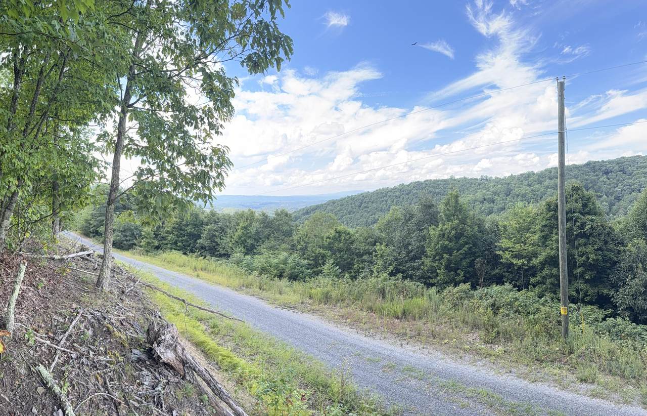 https://bt-photos.global.ssl.fastly.net/greenbrier/1280_boomver_1_26-1179-2.jpg