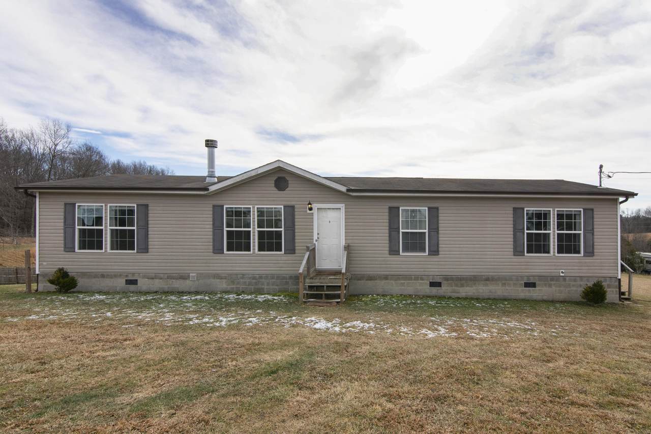 811 Deer Creek Lane - Photo 1