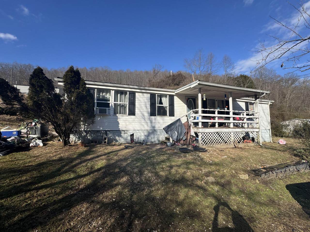 32 Plymouth Dr - Photo 1