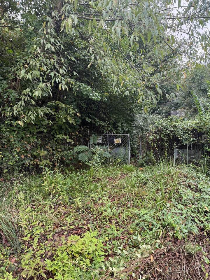 170 8th St - Photo 1