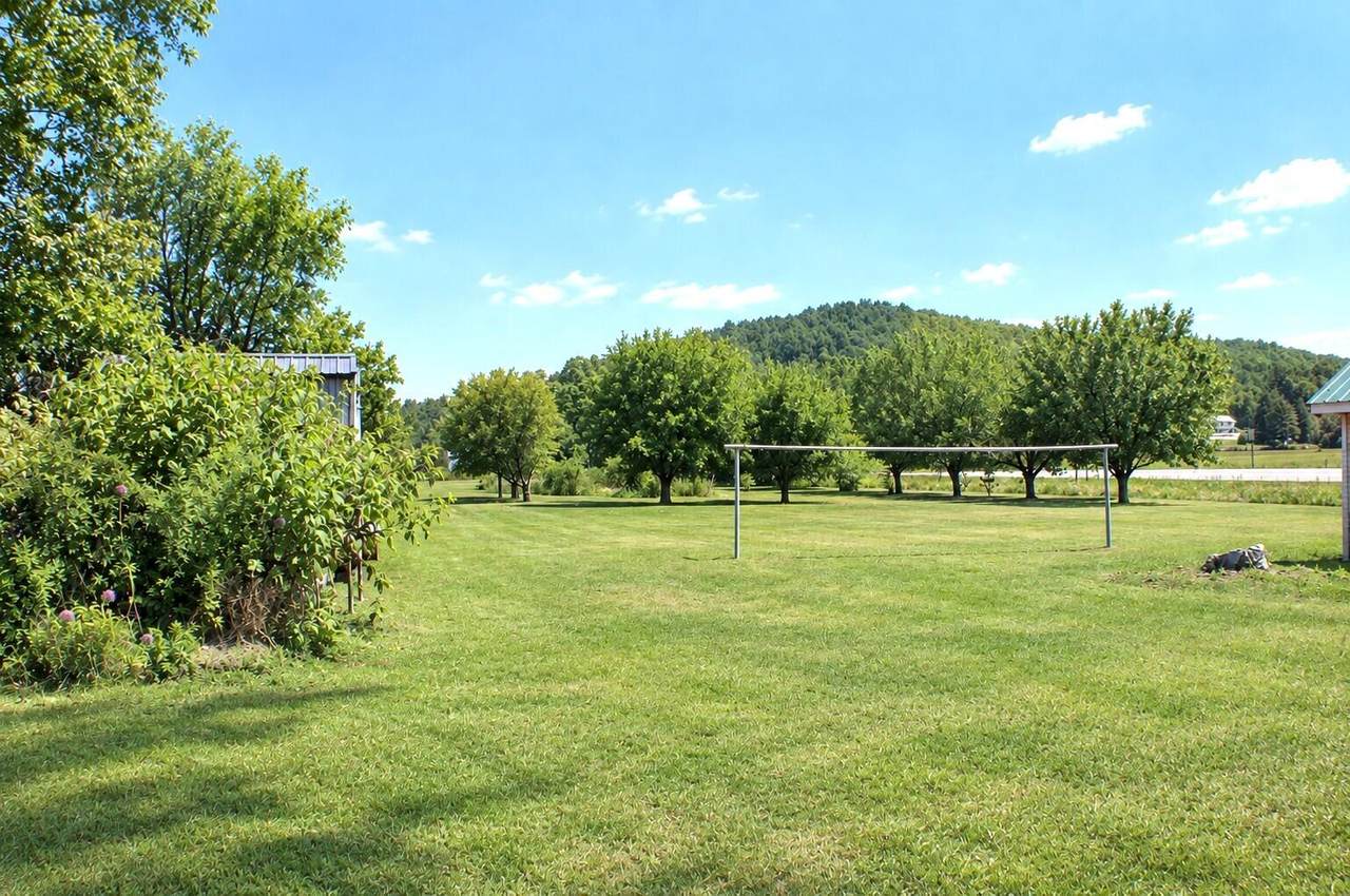 https://bt-photos.global.ssl.fastly.net/greenbrier/1280_boomver_1_26-1220-2.jpg