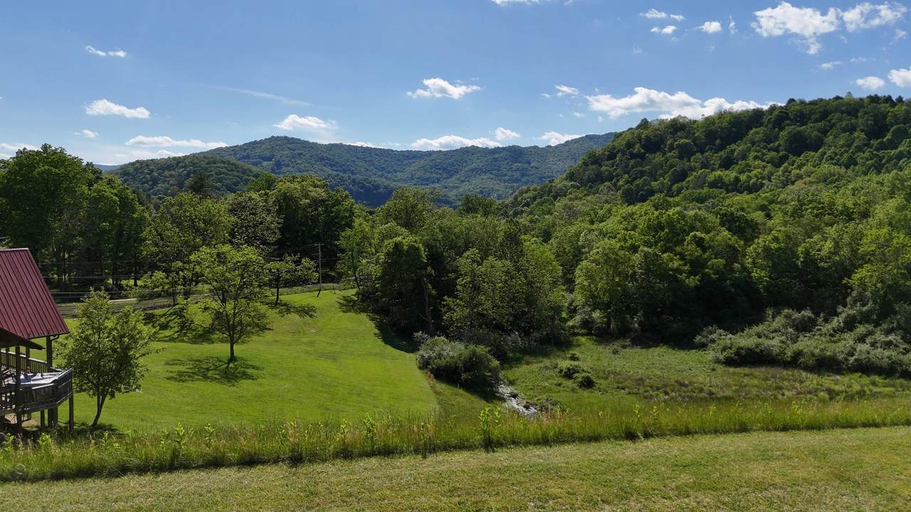 https://bt-photos.global.ssl.fastly.net/greenbrier/1280_boomver_1_26-1276-2.jpg