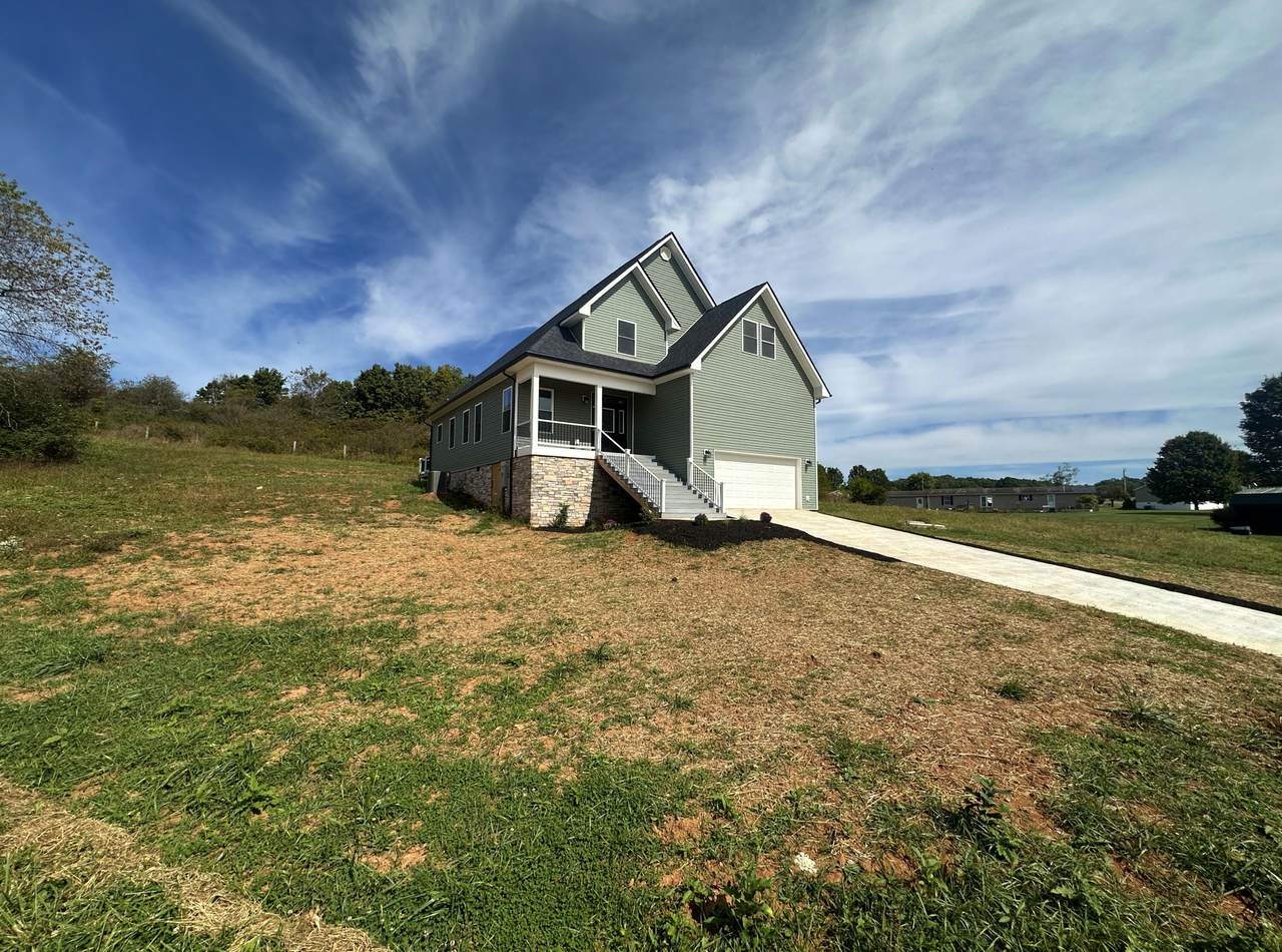 435 Willow Bend Ln - Photo 1