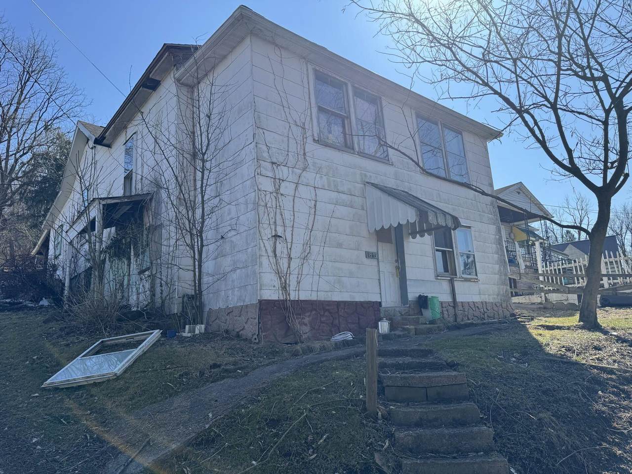 1865 Owens Ave - Photo 1