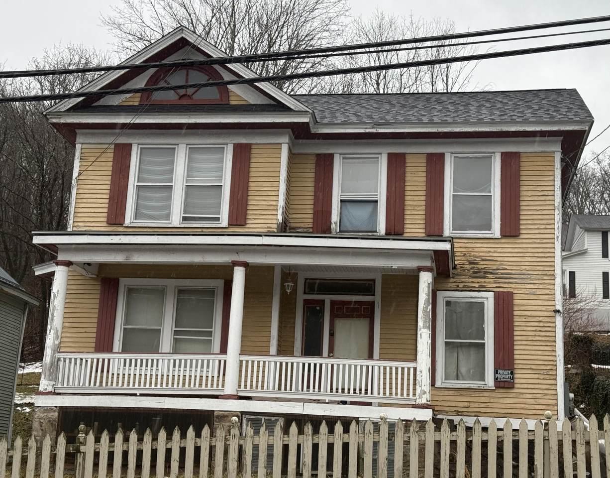 817 Highland Ave - Photo 1