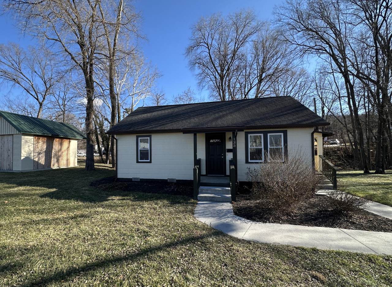 135 Bowling Aly - Photo 1