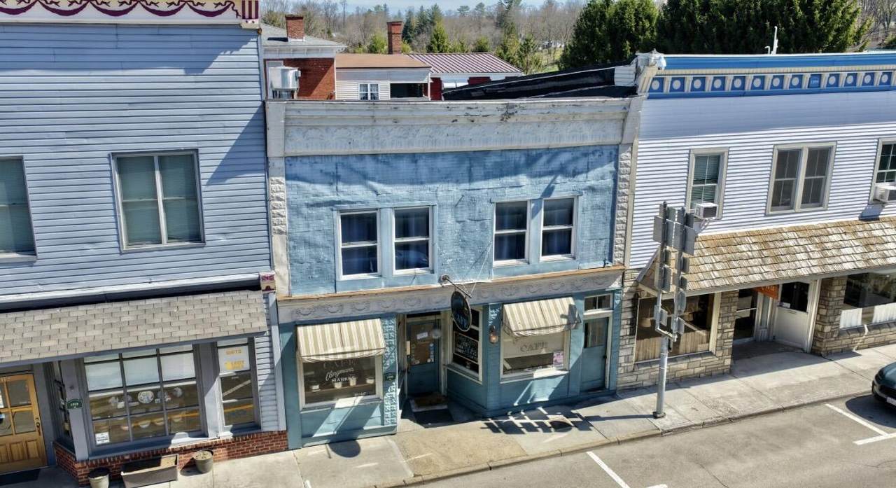 1023 Washington St - Photo 1