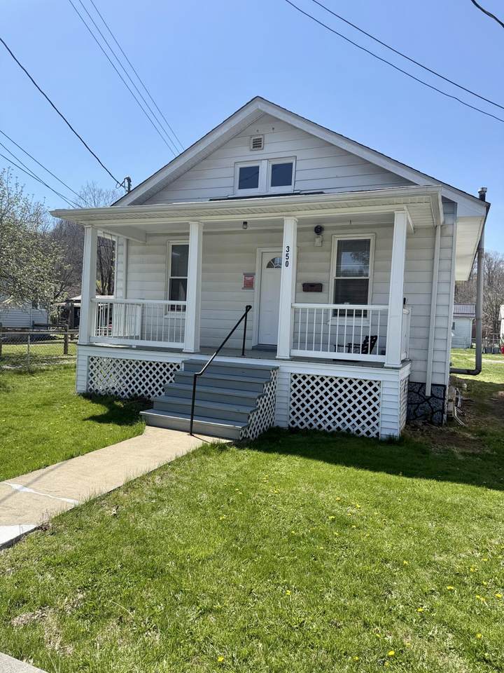 350 Ingleside Ave - Photo 1