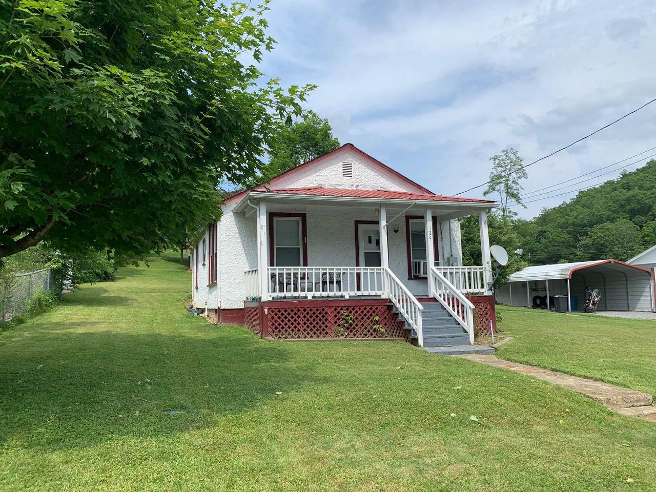 129 Harper St - Photo 1