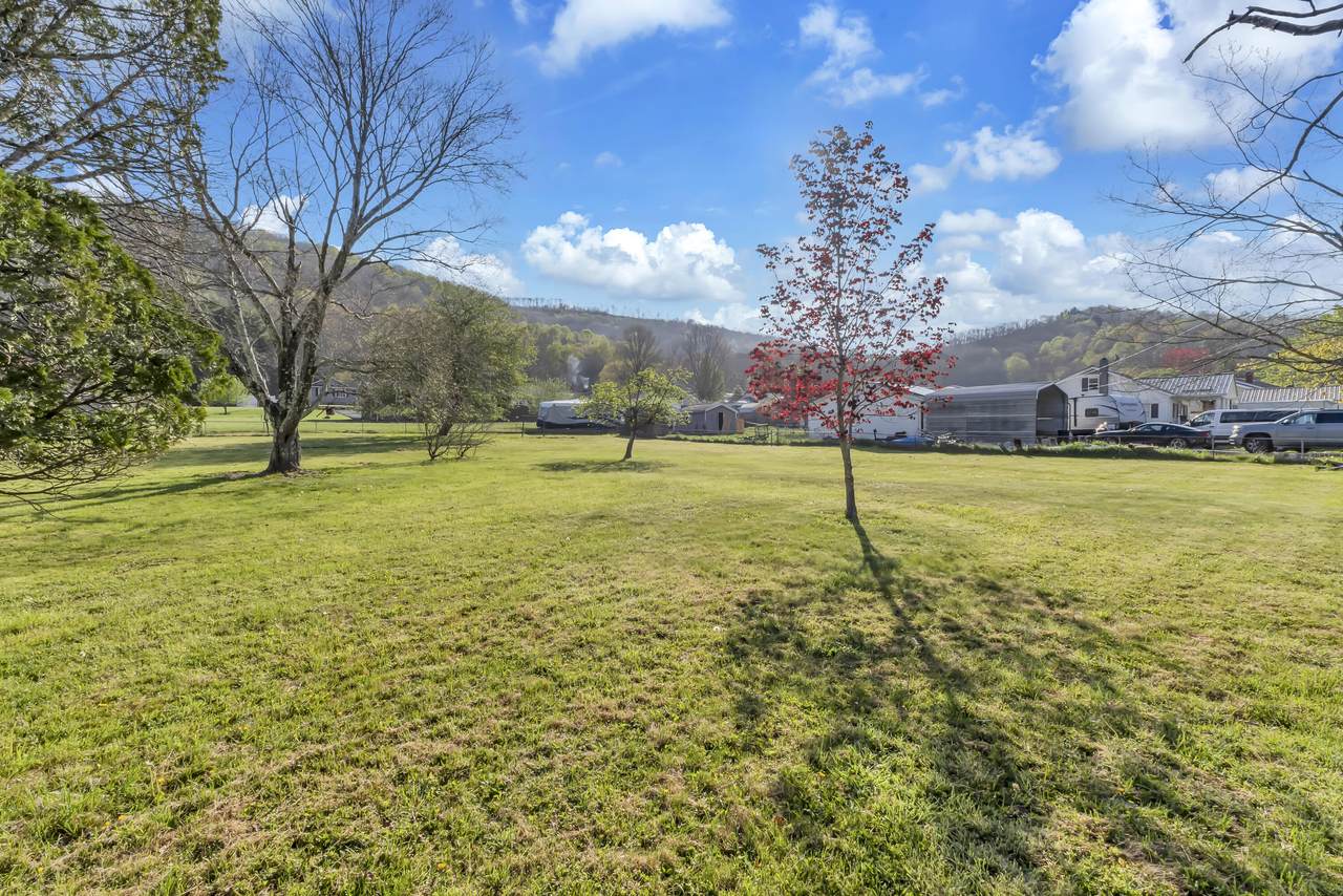 https://bt-photos.global.ssl.fastly.net/greenbrier/1280_boomver_1_26-483-2.jpg