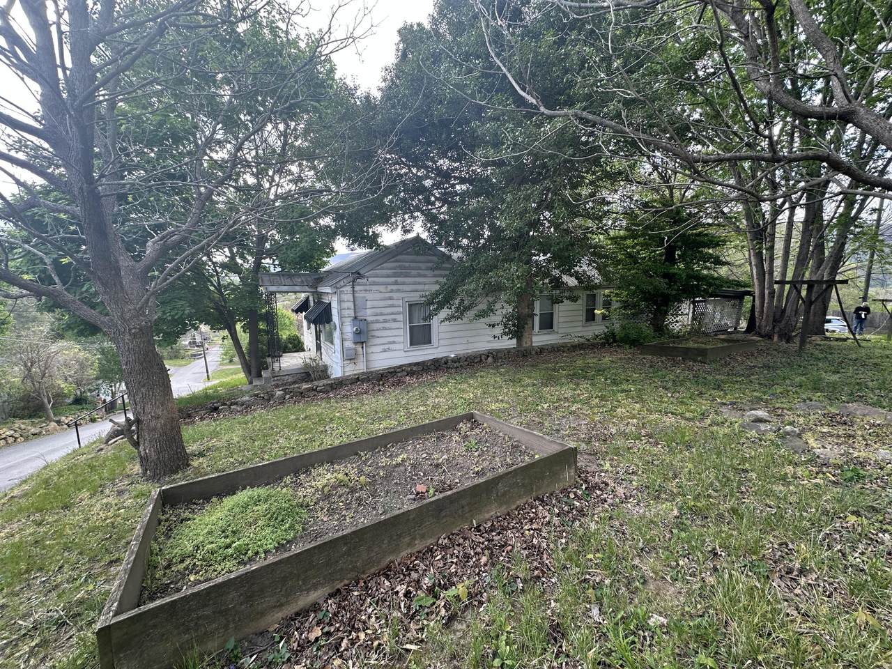 https://bt-photos.global.ssl.fastly.net/greenbrier/1280_boomver_1_26-523-2.jpg