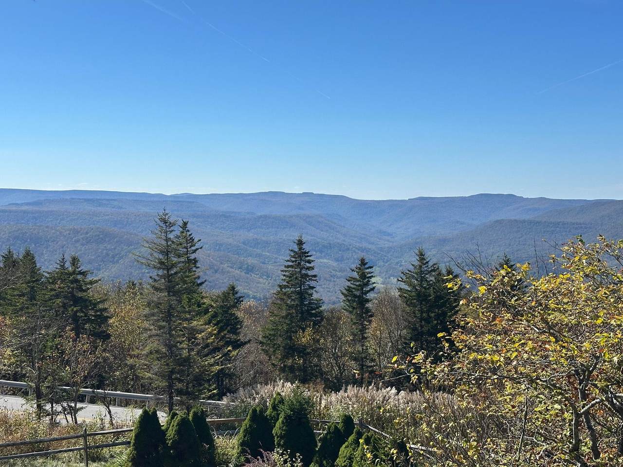 https://bt-photos.global.ssl.fastly.net/greenbrier/1280_boomver_1_26-566-2.jpg