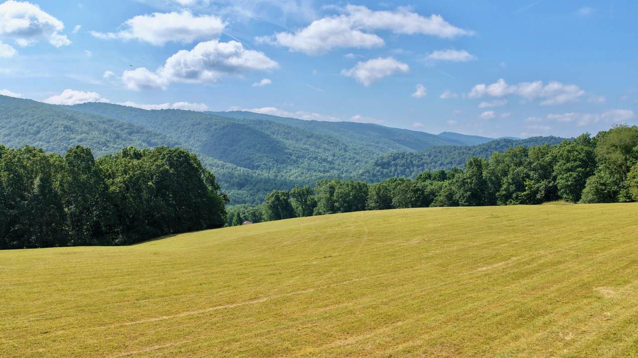 https://bt-photos.global.ssl.fastly.net/greenbrier/1280_boomver_1_26-595-2.jpg