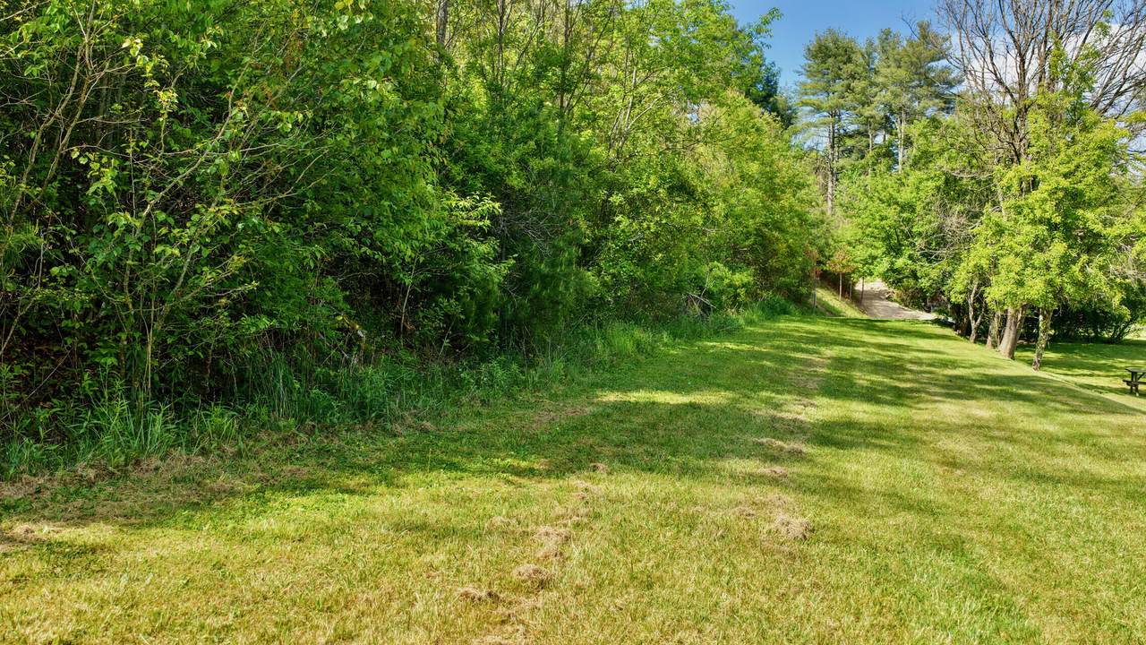 https://bt-photos.global.ssl.fastly.net/greenbrier/1280_boomver_1_26-611-2.jpg