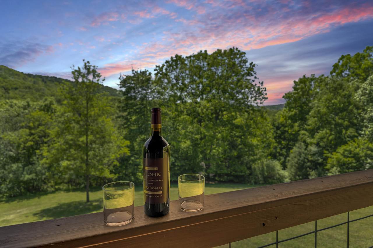 https://bt-photos.global.ssl.fastly.net/greenbrier/1280_boomver_1_26-677-2.jpg