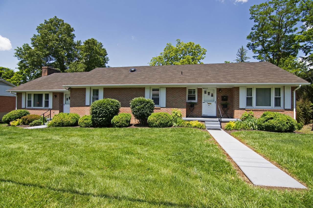 577 Holt Ln - Photo 1
