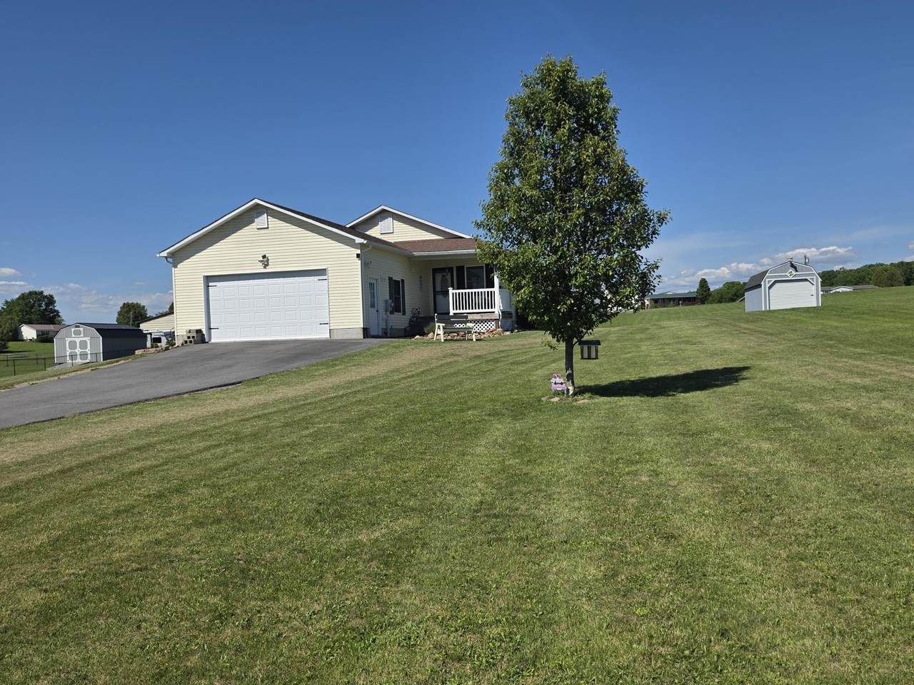294 Willow Bend Ln - Photo 1