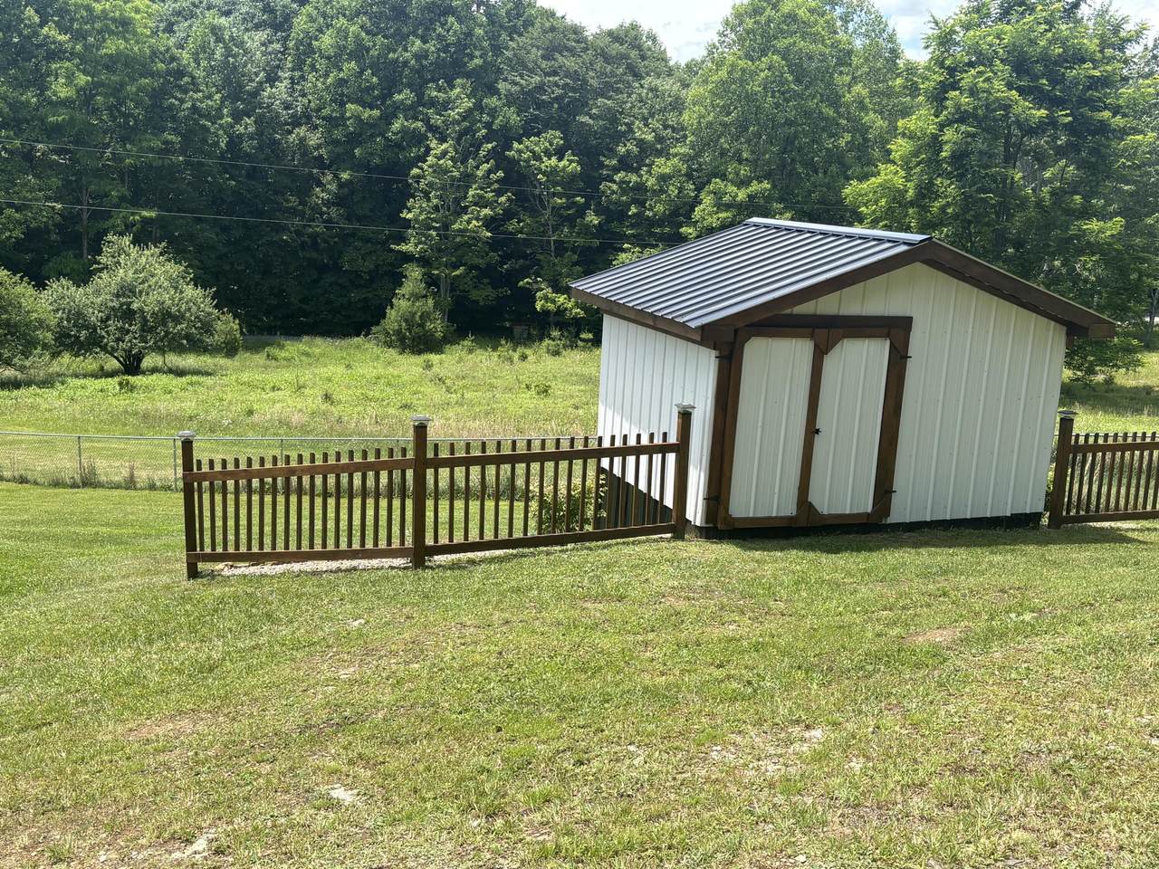 https://bt-photos.global.ssl.fastly.net/greenbrier/1280_boomver_1_26-747-2.jpg